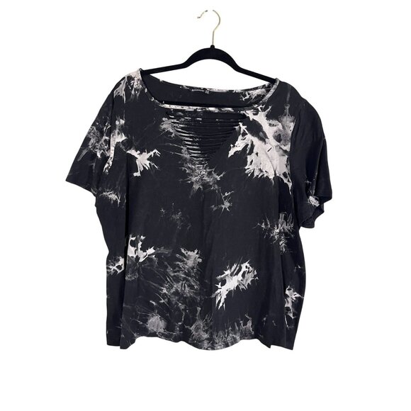 BloomChic Tops - Bloomchic Top Women 22 Black Tie Dye Active Sporty Neutral Goth Punk Retro 80s